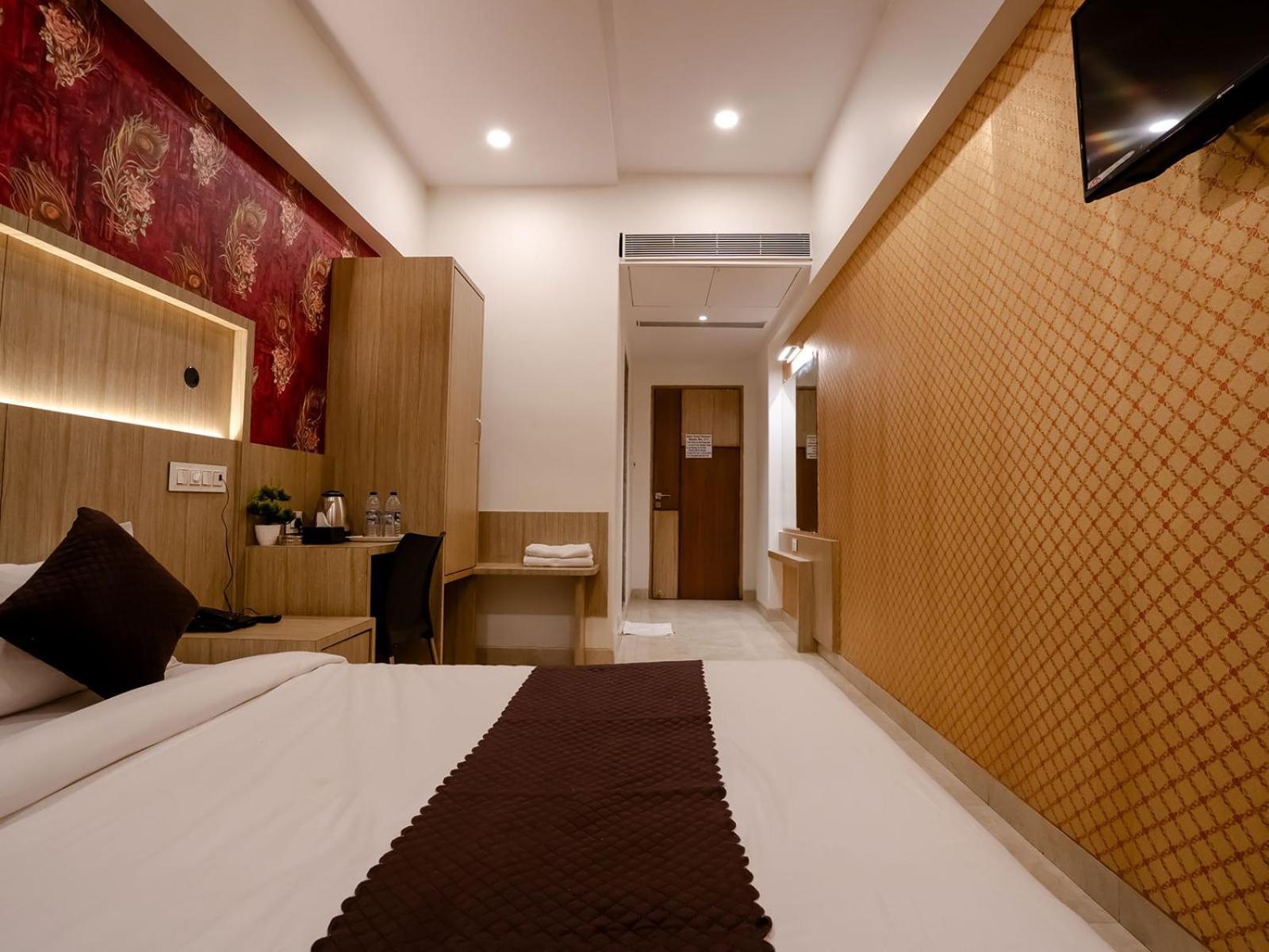 Hotel Grand Seasons- Navi Mumbai Exterior photo